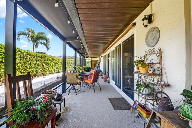 10265 Greentrail Drive N, Boynton Beach, FL 33436