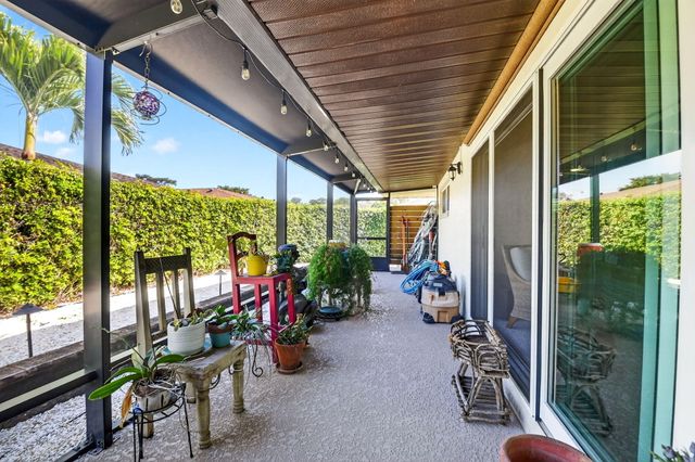 10265 Greentrail Drive N, Boynton Beach, FL 33436