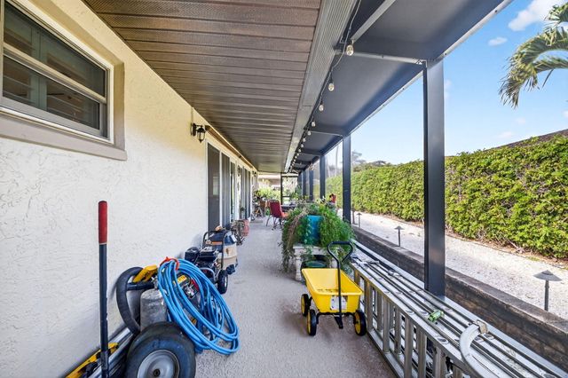 10265 Greentrail Drive N, Boynton Beach, FL 33436