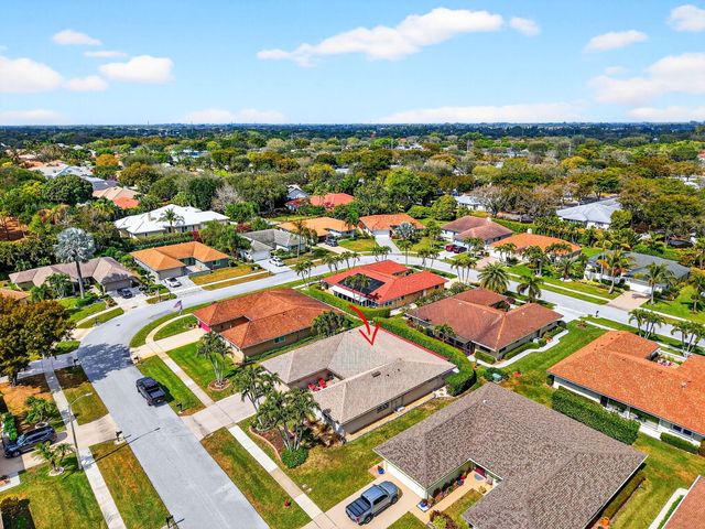 10265 Greentrail Drive N, Boynton Beach, FL 33436