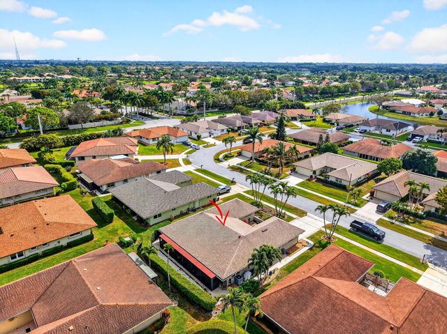 10265 Greentrail Drive N, Boynton Beach, FL 33436