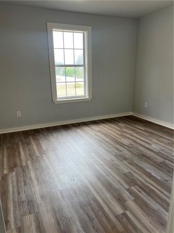 323 W Lee Ave, Kingsville, TX 78363