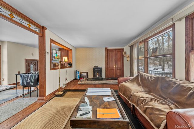 32998 Biddestone Lane, Farmington Hills, MI 48334