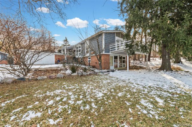 32998 Biddestone Lane, Farmington Hills, MI 48334