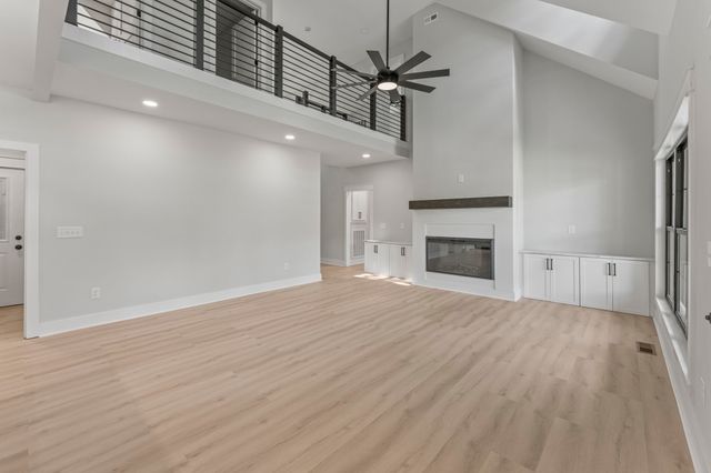 106 5th ave N, Decherd, TN 37324