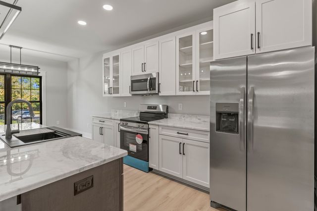 106 5th ave N, Decherd, TN 37324