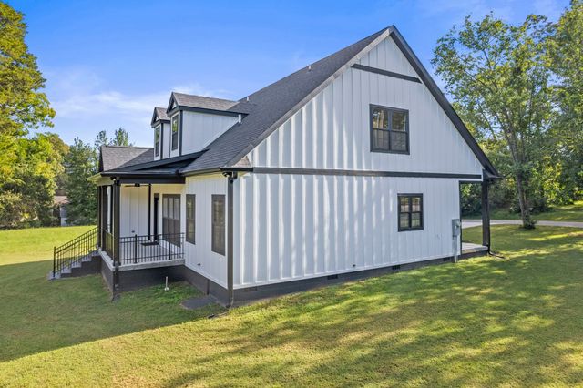 106 5th ave N, Decherd, TN 37324