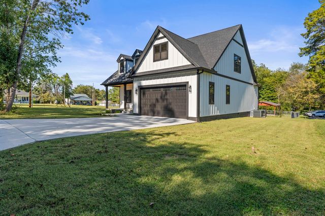 106 5th ave N, Decherd, TN 37324