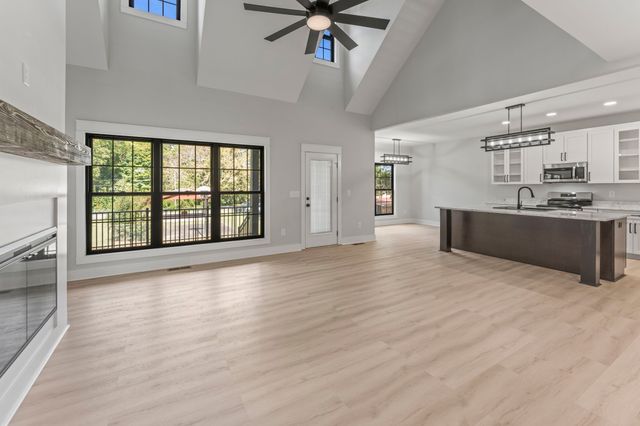 106 5th ave N, Decherd, TN 37324