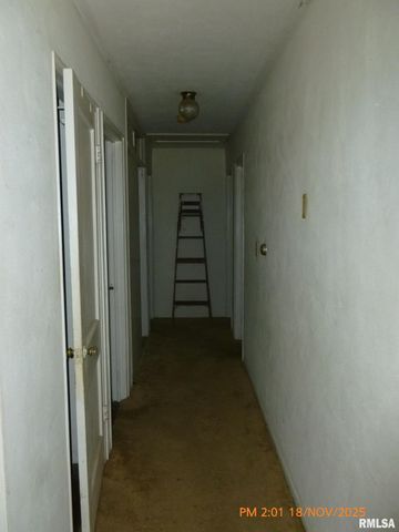 3703 13TH Avenue, Moline, IL 61265