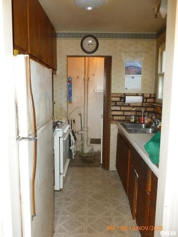 3703 13TH Avenue, Moline, IL 61265