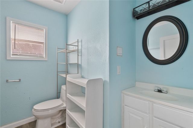 1208 Kansas St, Robstown, TX 78380