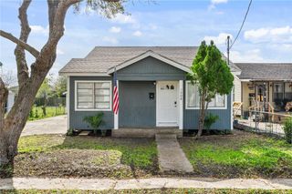 1208 Kansas St, Robstown, TX 78380