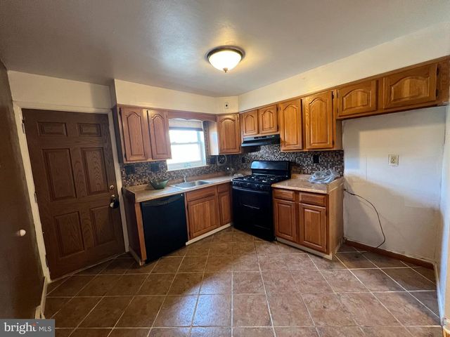 1053 E SYDNEY ST, Philadelphia, PA 19150