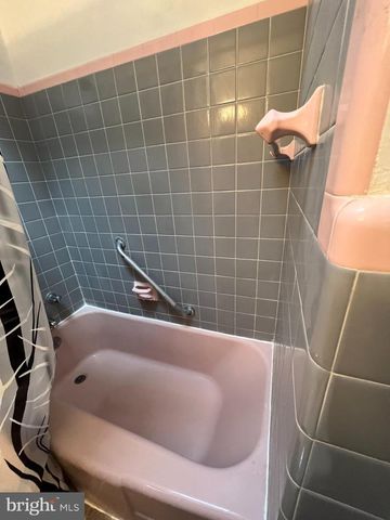 1053 E SYDNEY ST, Philadelphia, PA 19150