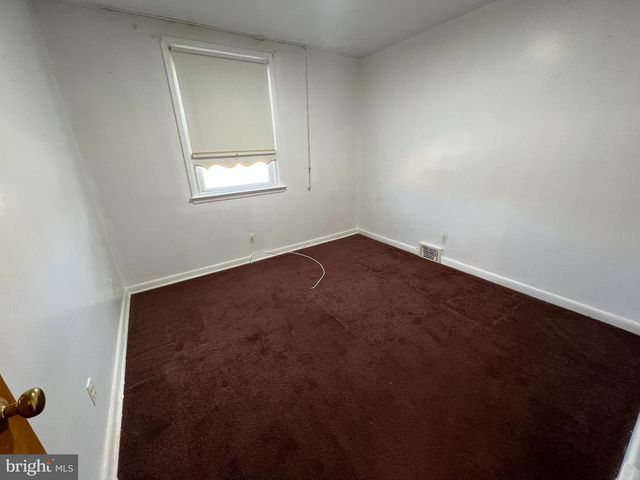 1053 E SYDNEY ST, Philadelphia, PA 19150