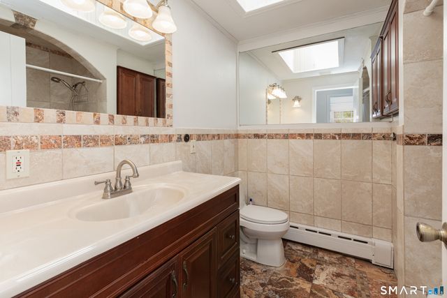 9 Stanley Drive, Seymour, CT 06483