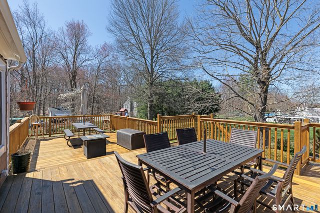 9 Stanley Drive, Seymour, CT 06483