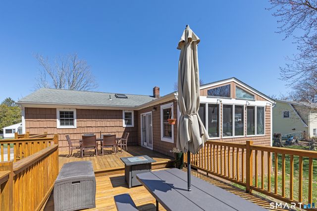 9 Stanley Drive, Seymour, CT 06483
