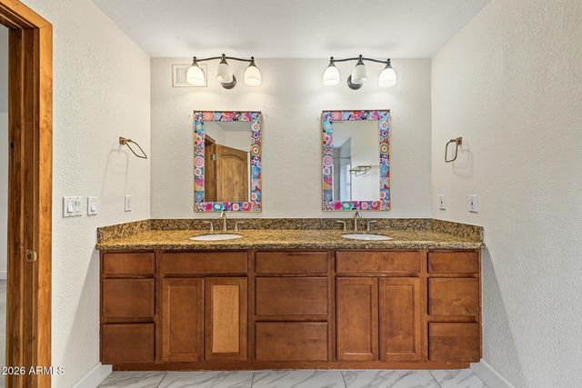 8438 E MUSTANG Trail, Scottsdale, AZ 85258