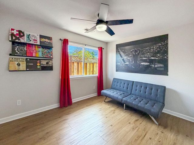690 El Cerrito Way, Gilroy, CA 95020