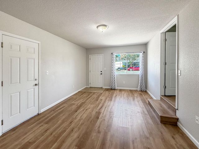 690 El Cerrito Way, Gilroy, CA 95020