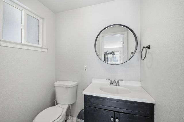 690 El Cerrito Way, Gilroy, CA 95020