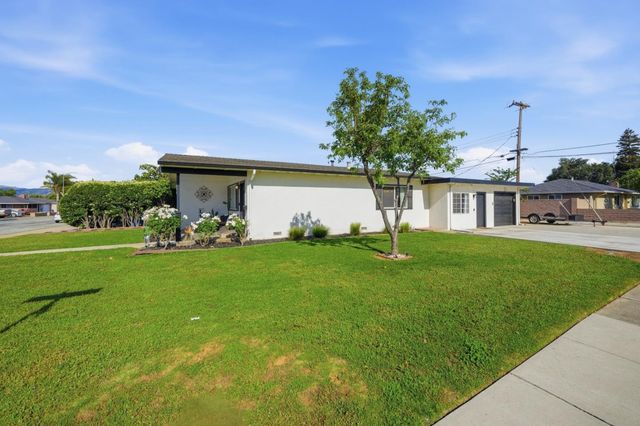 690 El Cerrito Way, Gilroy, CA 95020
