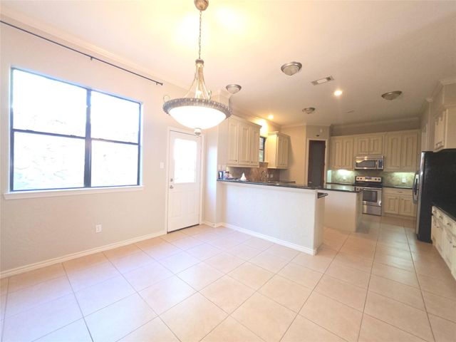 1898 Longmire Road 8, Conroe, TX 77304