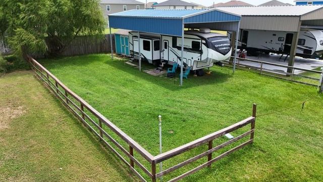994 Mary Ann, Crystal Beach, TX 77650