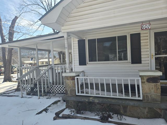 807 W Walnut St, Heber Springs, AR 72543