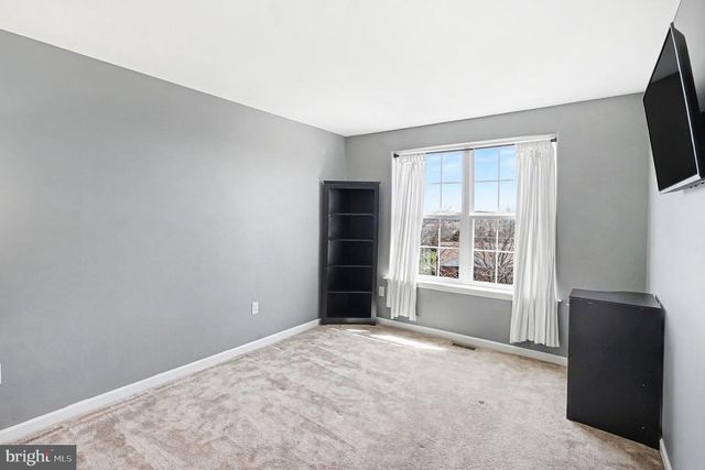 76 GEHRINGER RD, Barto, PA 19504