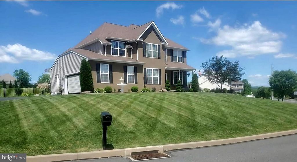 76 GEHRINGER RD, Barto, PA 19504