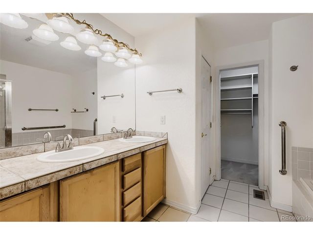 2436 S Scranton Way, Aurora, CO 80014