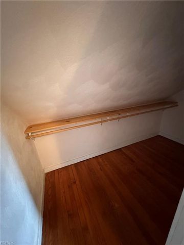 233 Hampton Roads AVE, Hampton, VA 23661