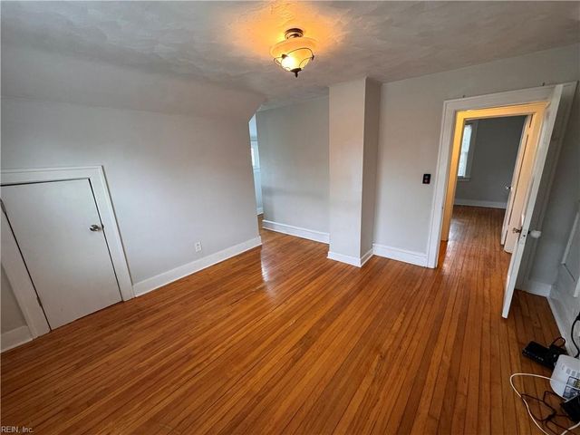 233 Hampton Roads AVE, Hampton, VA 23661