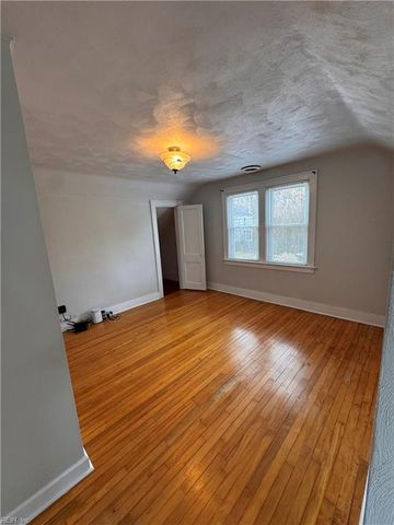 233 Hampton Roads AVE, Hampton, VA 23661