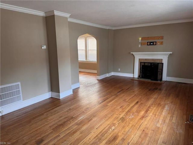 233 Hampton Roads AVE, Hampton, VA 23661