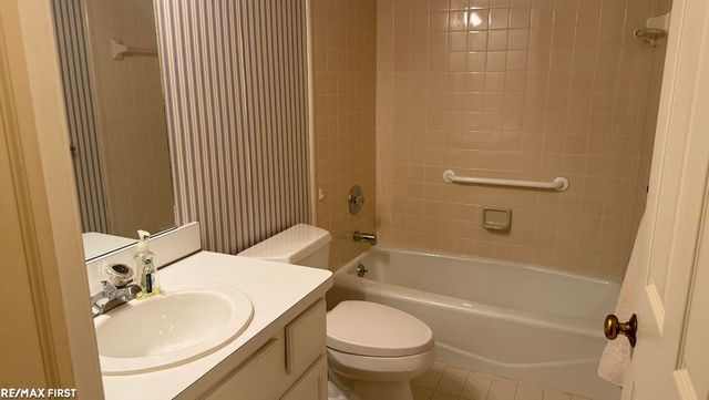 42188 Todd Mark Lane, Clinton Twp, MI 48038