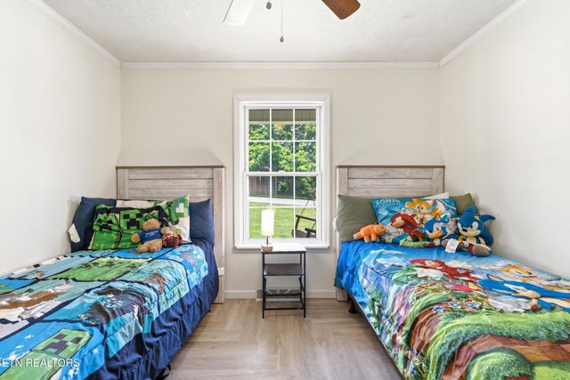 300 Lindner Lane, Lenoir City, TN 37772