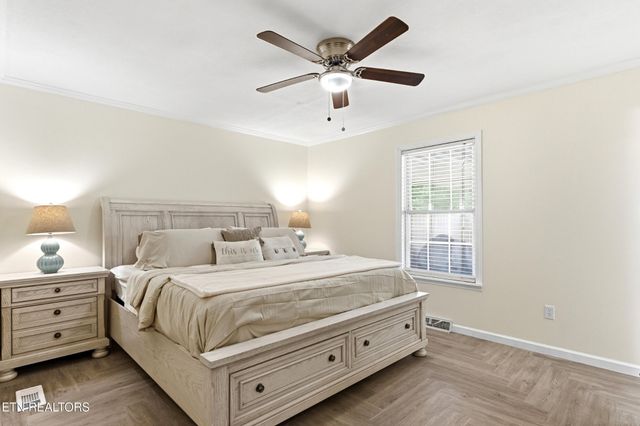 300 Lindner Lane, Lenoir City, TN 37772