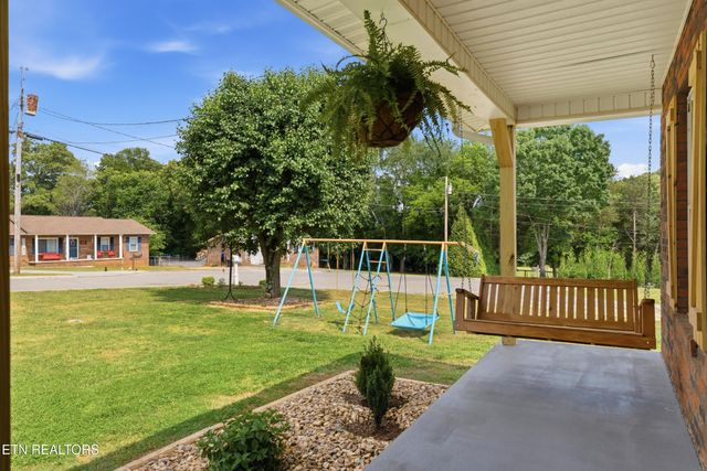 300 Lindner Lane, Lenoir City, TN 37772