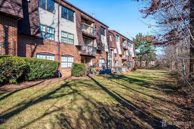 1512 Green Hollow Drive, Iselin, NJ 08830