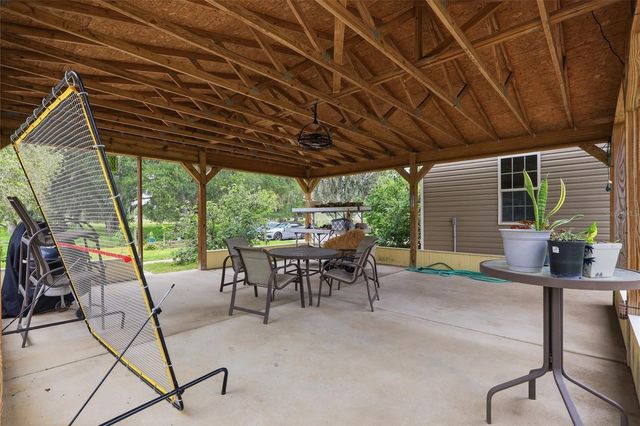 9468 JANMAR ROAD, Dade City, FL 33525