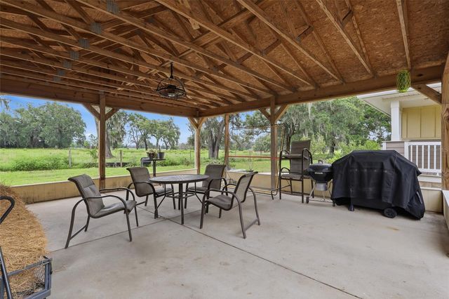 9468 JANMAR ROAD, Dade City, FL 33525
