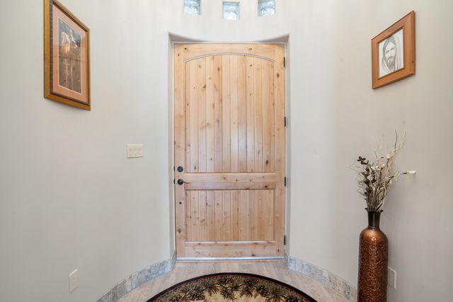 84 Camino Redondo, Placitas, NM 87043