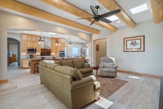 84 Camino Redondo, Placitas, NM 87043