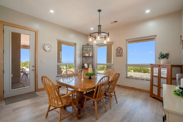 84 Camino Redondo, Placitas, NM 87043