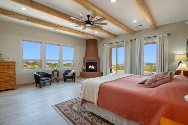 84 Camino Redondo, Placitas, NM 87043