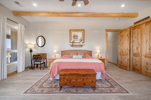 84 Camino Redondo, Placitas, NM 87043